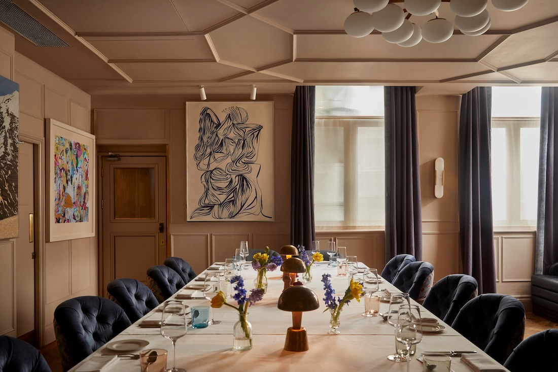 Private members' club